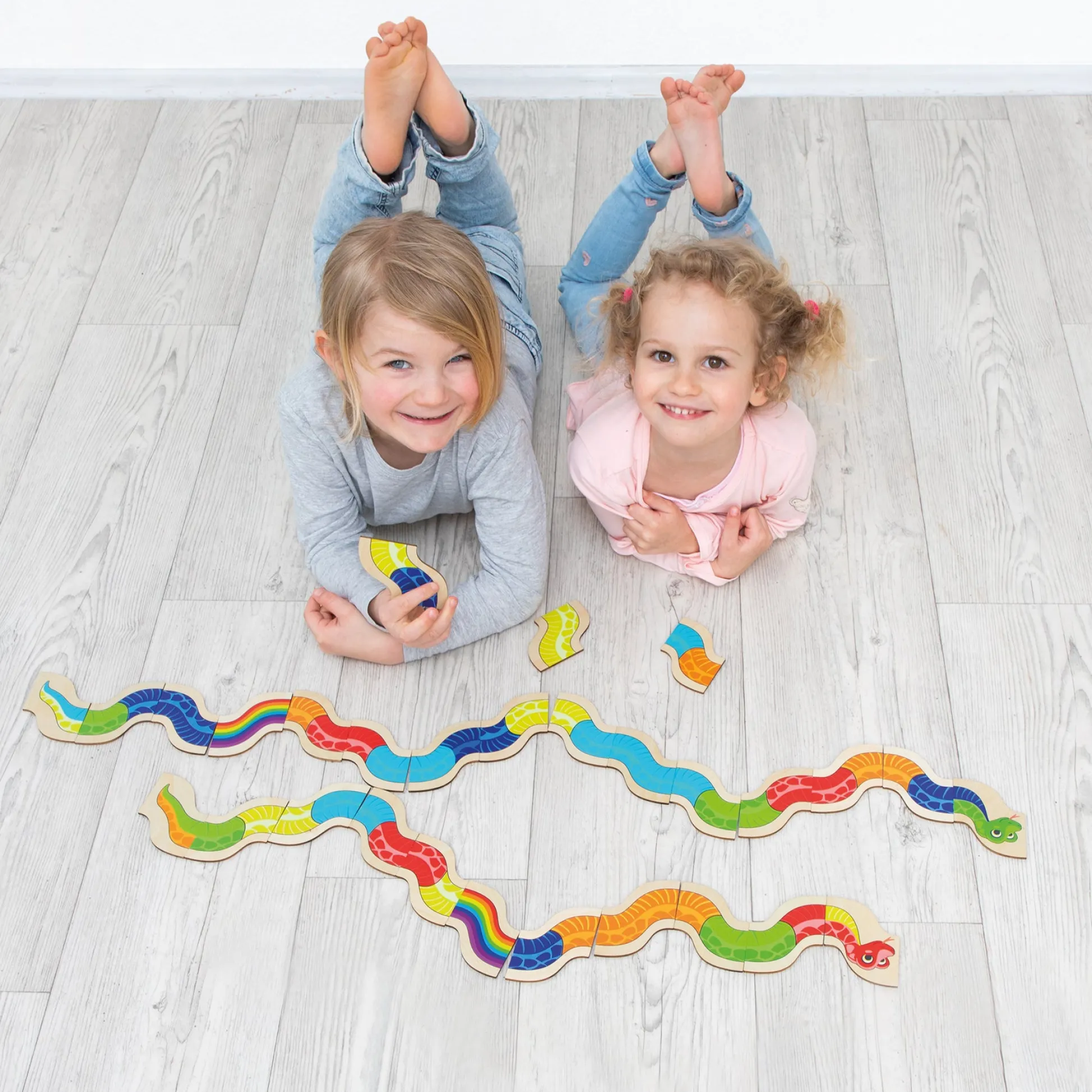 Educators Resource Beleduc Mamba Zamba Colorful Snake Domino Game* Dominoes & Tiles Games