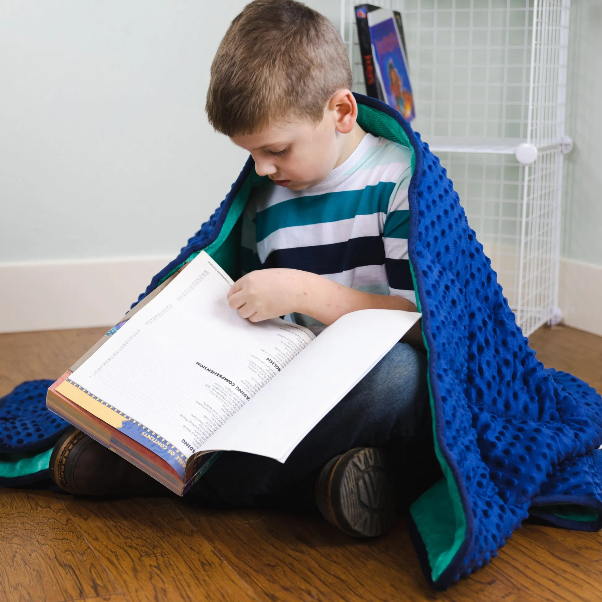 Educators Resource Bouncyband Kids' Sensory Weighted Blanket – Soft Fleece, 7lb, 56" x 36"* Sensory & Fidget Toys|Social & Emotional Skills