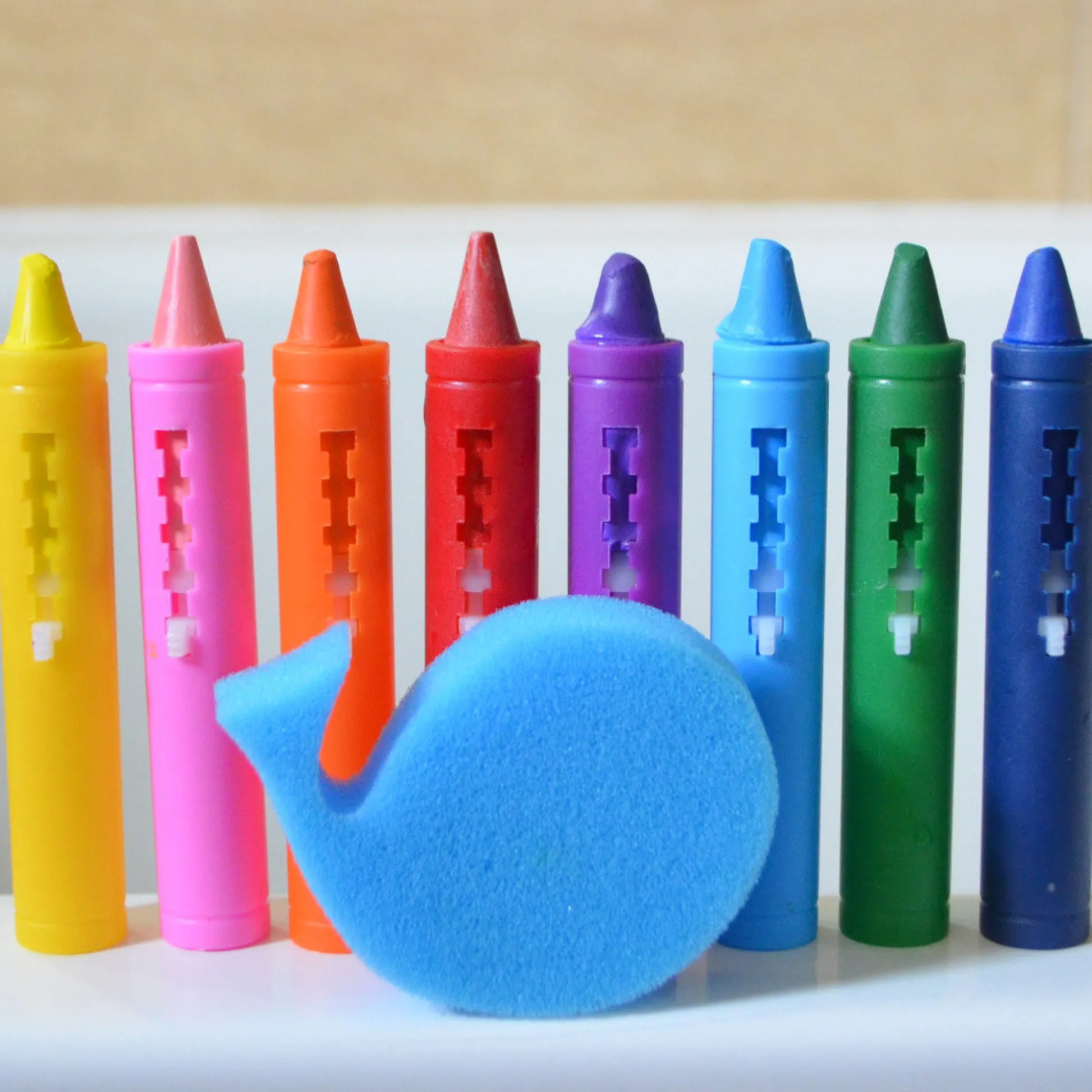 Flat River Group Buddy & Barney Color Magic Bath Time Crayons - 8 Vibrant Washable Crayons* Drawing, Color & Painting