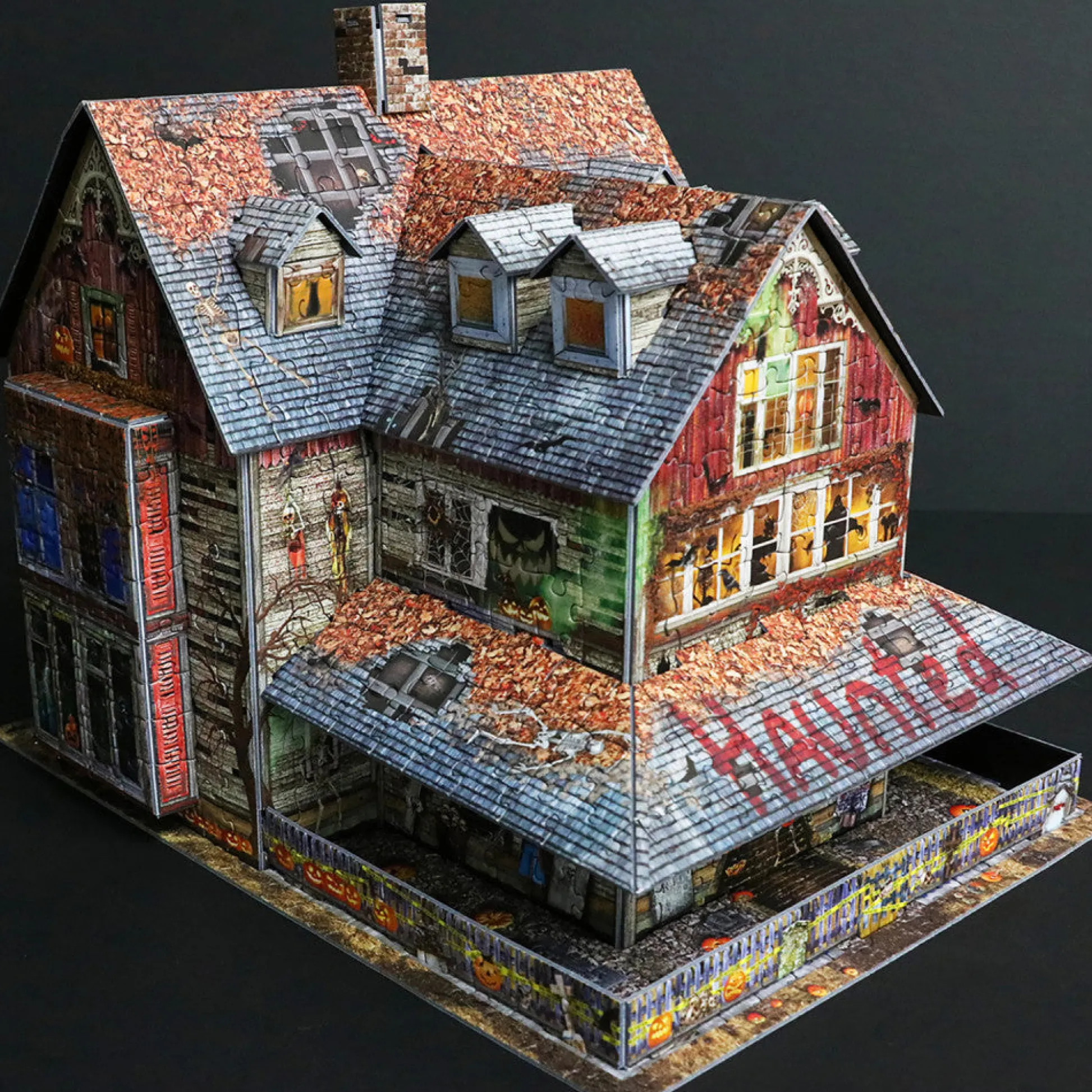 Flat River Group Eurographics Haunted House 3D Puzzle - 1100 pc* Puzzles