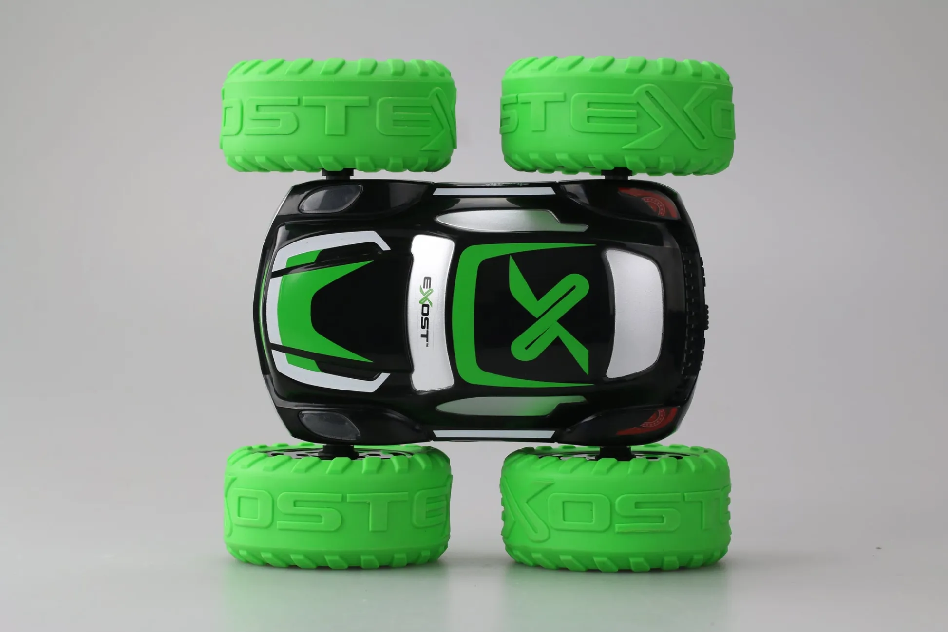 The Distribution Solutions EXOST 360 CROSS II - 1:18 Scale Radio Control Car - Green* Rc Cars & Flight