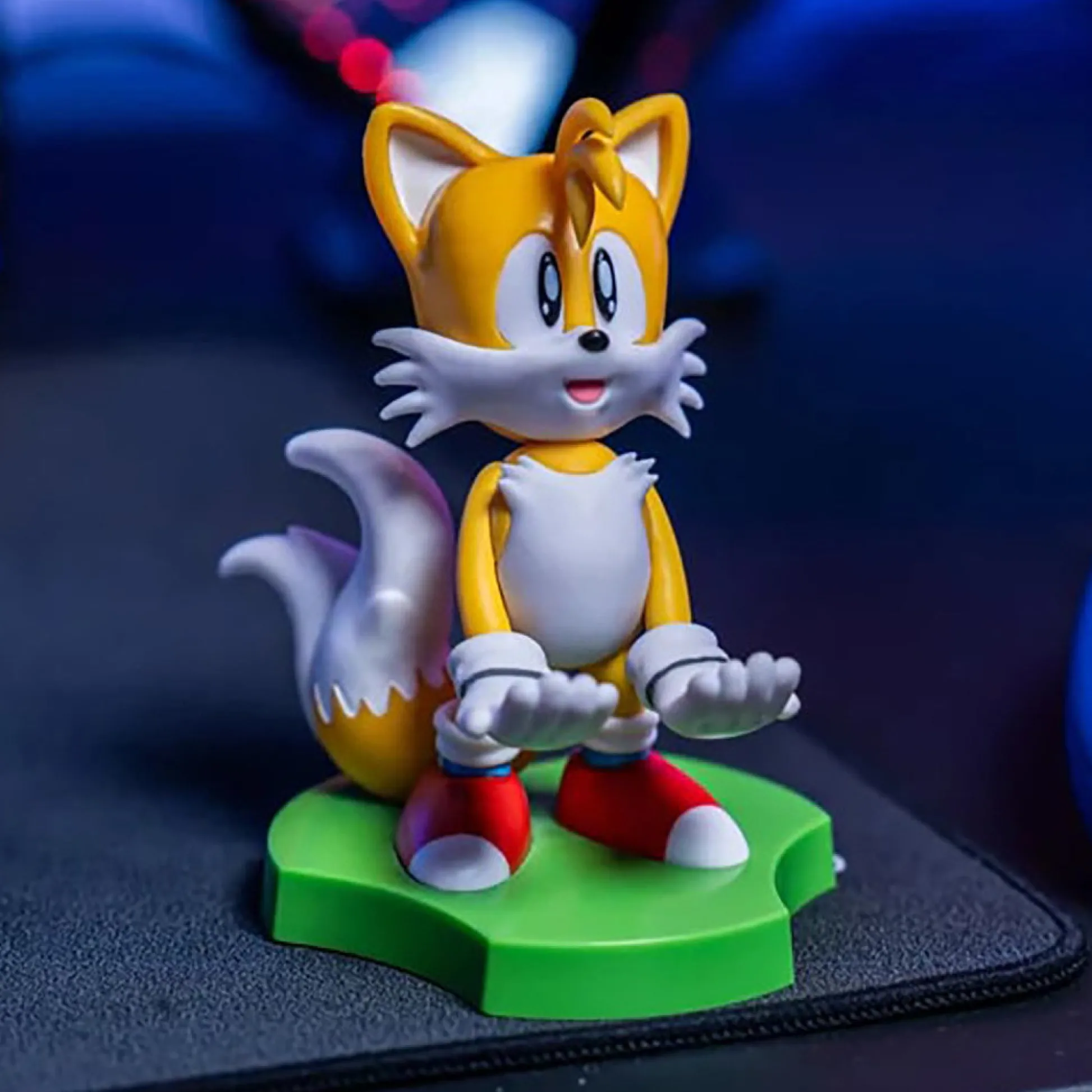 Flat River Group Exquisite Gaming: Holdems: SEGA - Tails - Earbud & Phone Holder* Action Figures