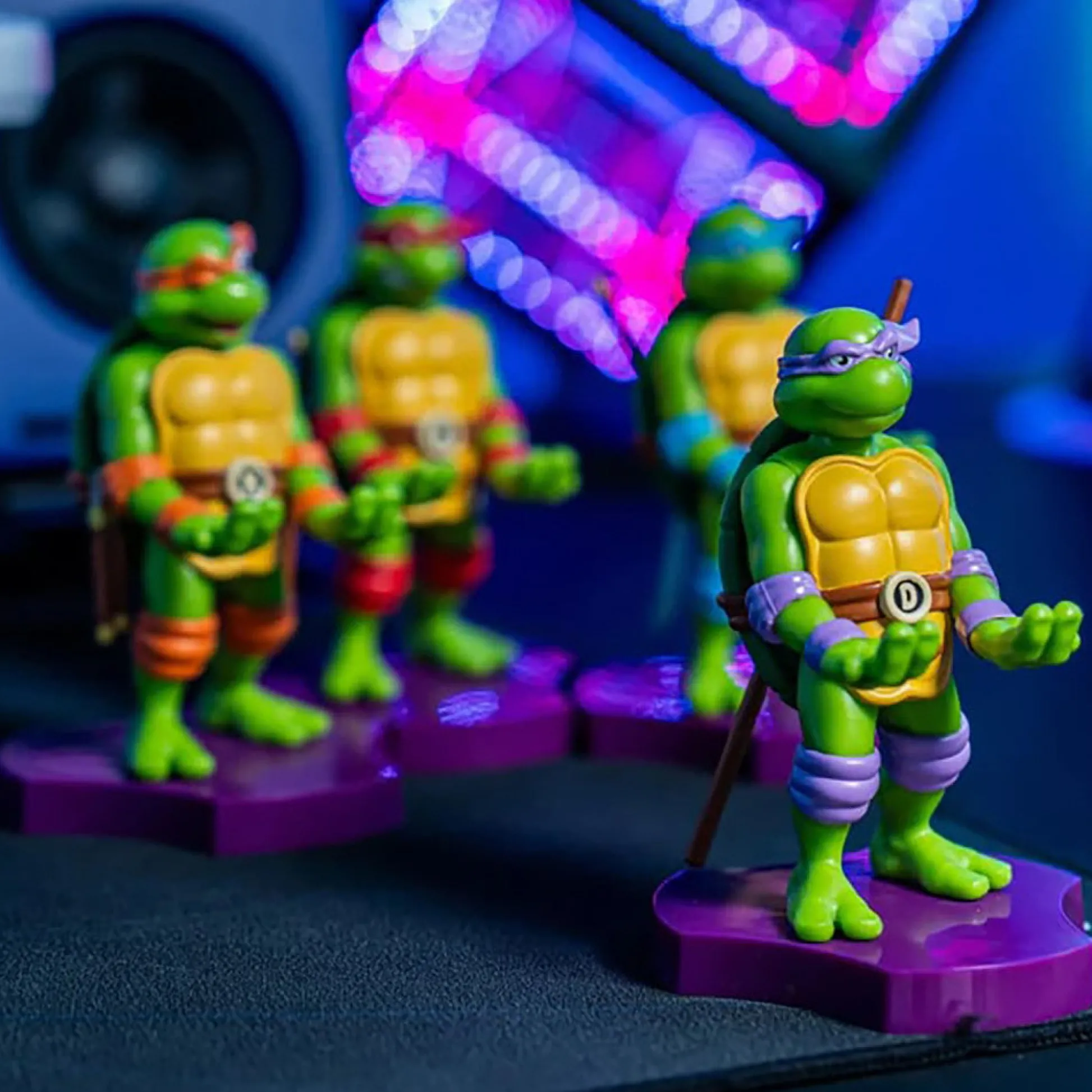 Flat River Group Exquisite Gaming TMNT Donatello Earbud & Phone Holder* Collectible Figures & Playsets
