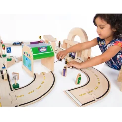 Educators Resource Guidecraft 36-Piece Community & Roadway Essentials Set - Interactive Play* Preschool Vehicles|Social & Emotional Skills