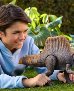 Macy's - Supplier Jurassic World Rebirth 9.61 inch Spinosaurus Action Figure - Tail Thrasher* Action Figures