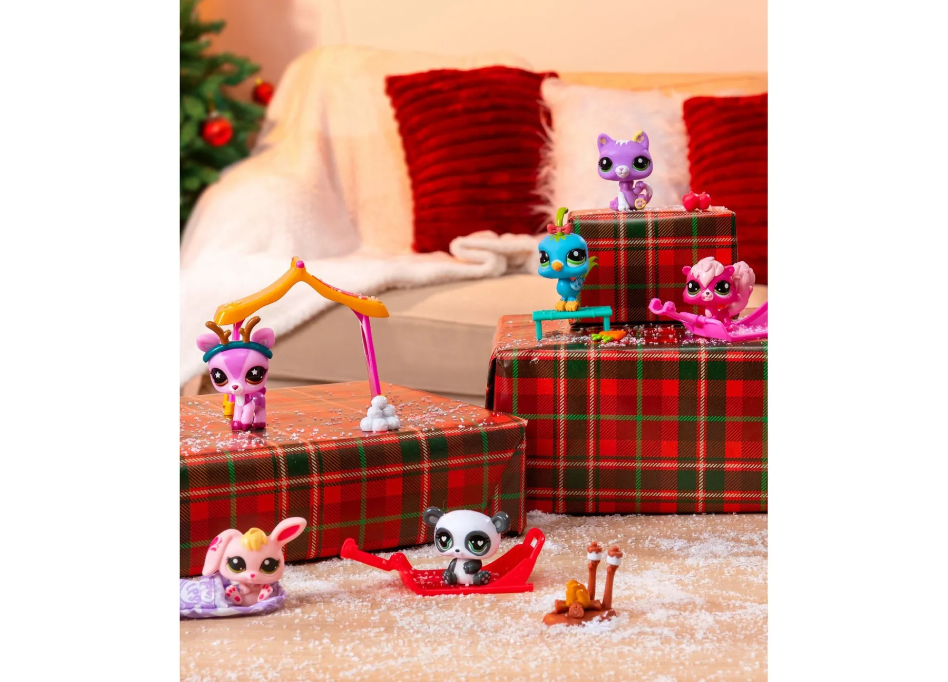 Macy's - Supplier Littlest Pet Shop Winter Wonderland Play Plack* Miniature & Collectible Dolls|Stuffed Animals & Plush Toys