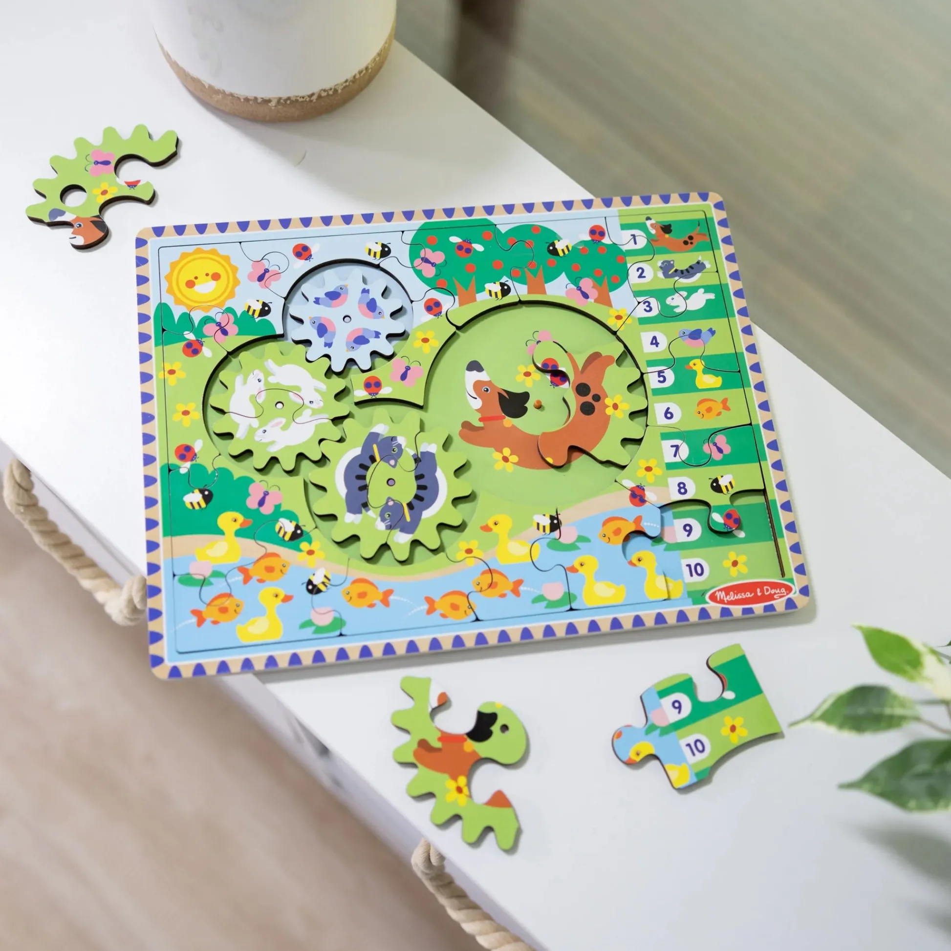Educators Resource Melissa & Doug Animal Chase I-Spy Wooden Gear Puzzle - 24 pc* Puzzles