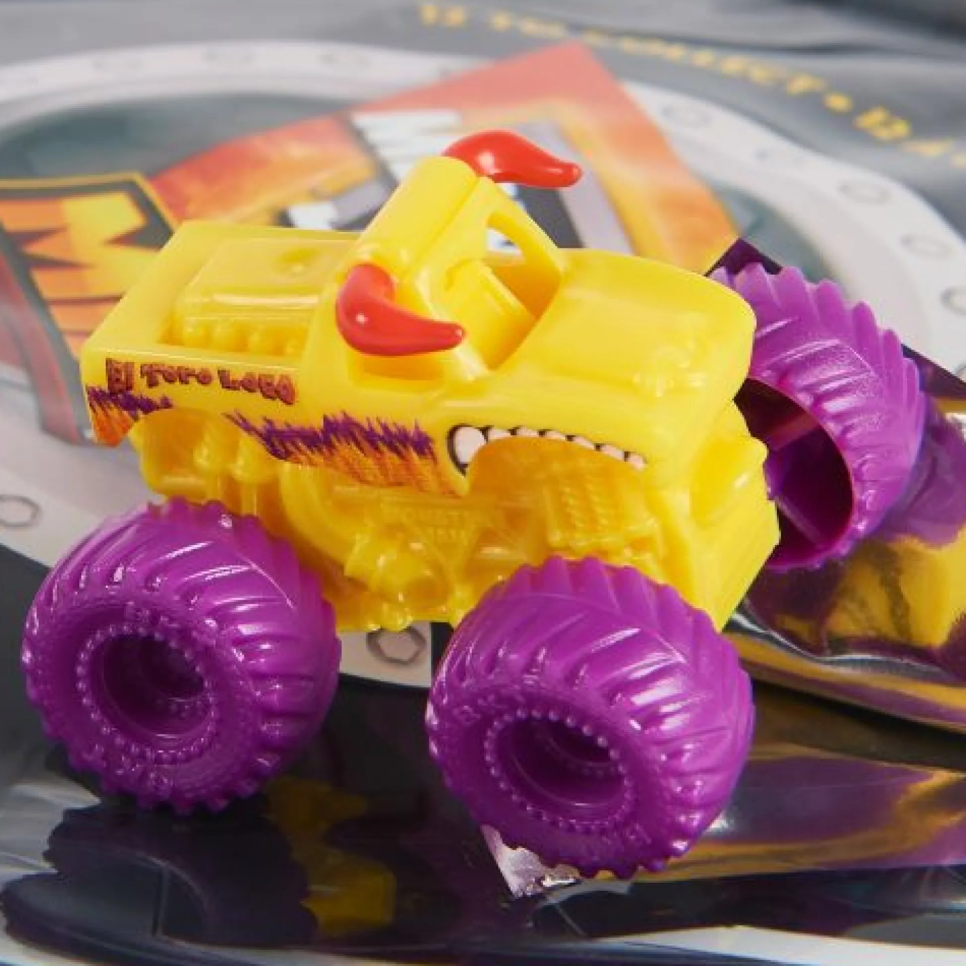 Calendar Holdings, LLC Monster Jam Mini Vehicle Mystery Blind Pack (Styles May Vary)* Collectible Figures & Playsets