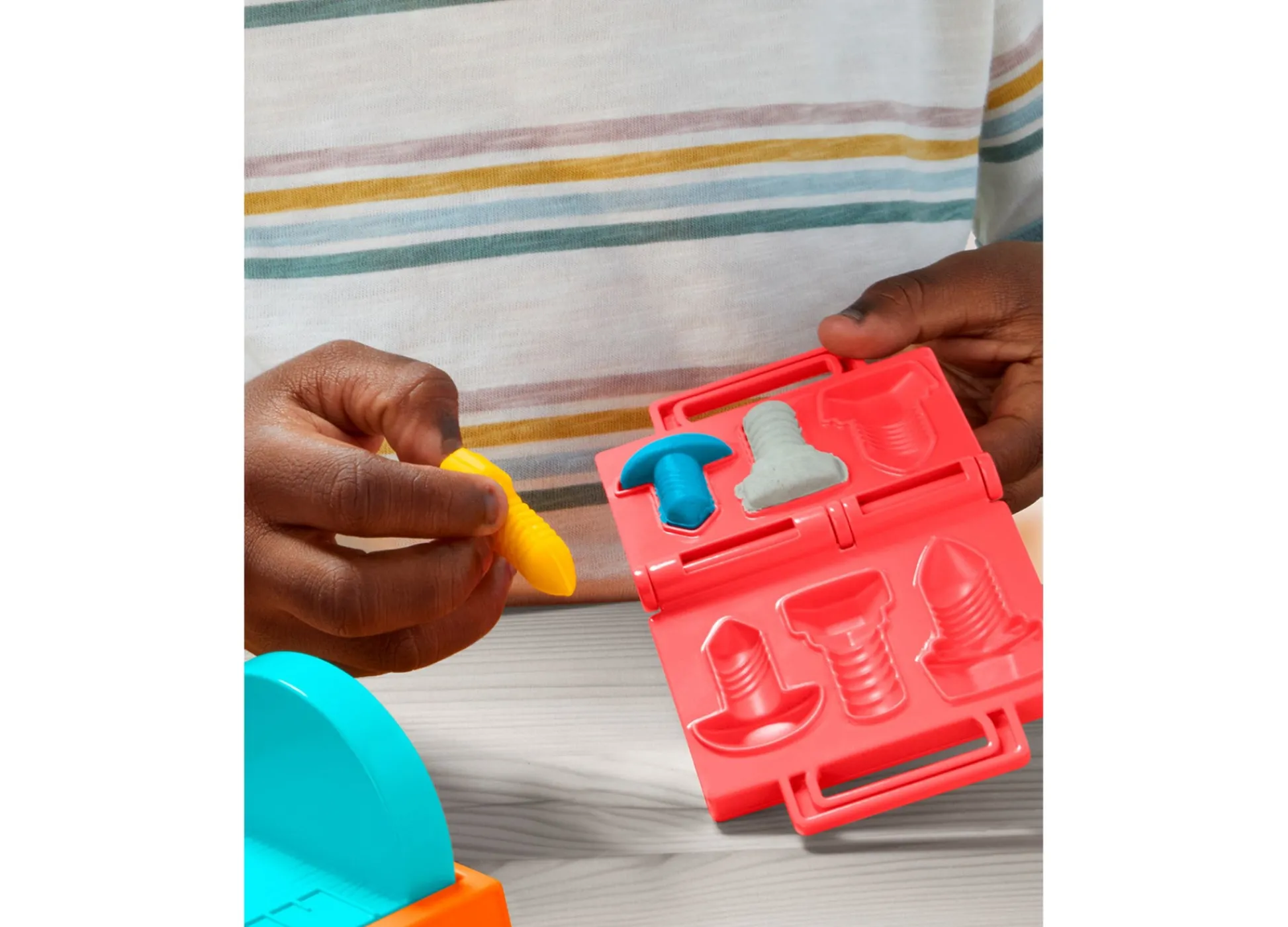 Macy's - Supplier Play-Doh Stamp N Saw Tool Bench Creativity Set* Clay, Dough & Sand Art