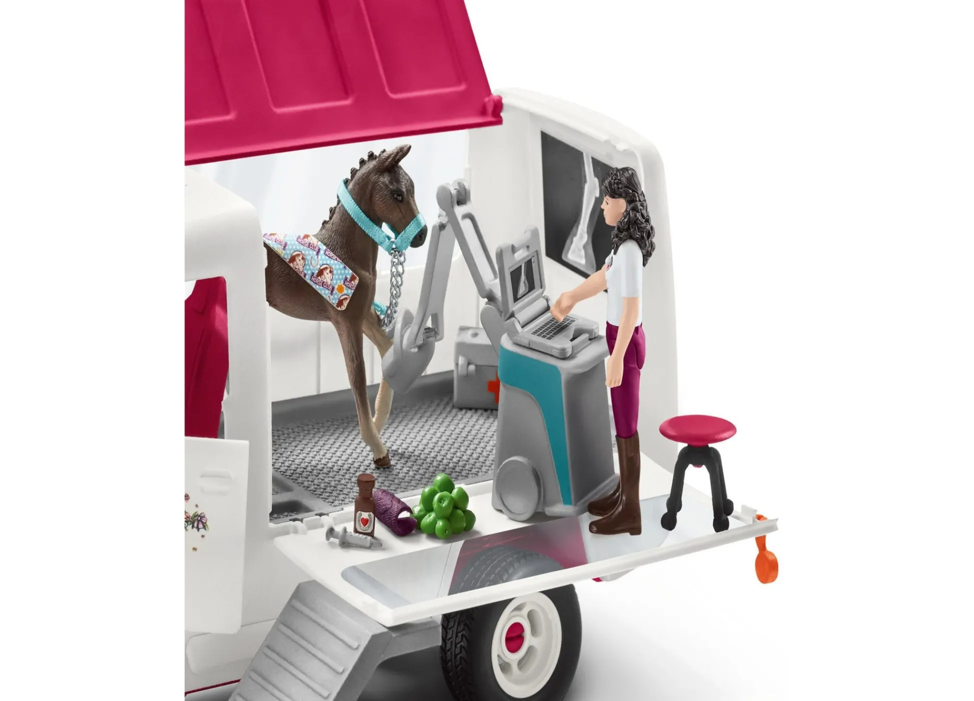 Flat River Group Schleich Horse Club Mobile Vet Playset with Hanoverian Foal* Dress Up|Animal Figures