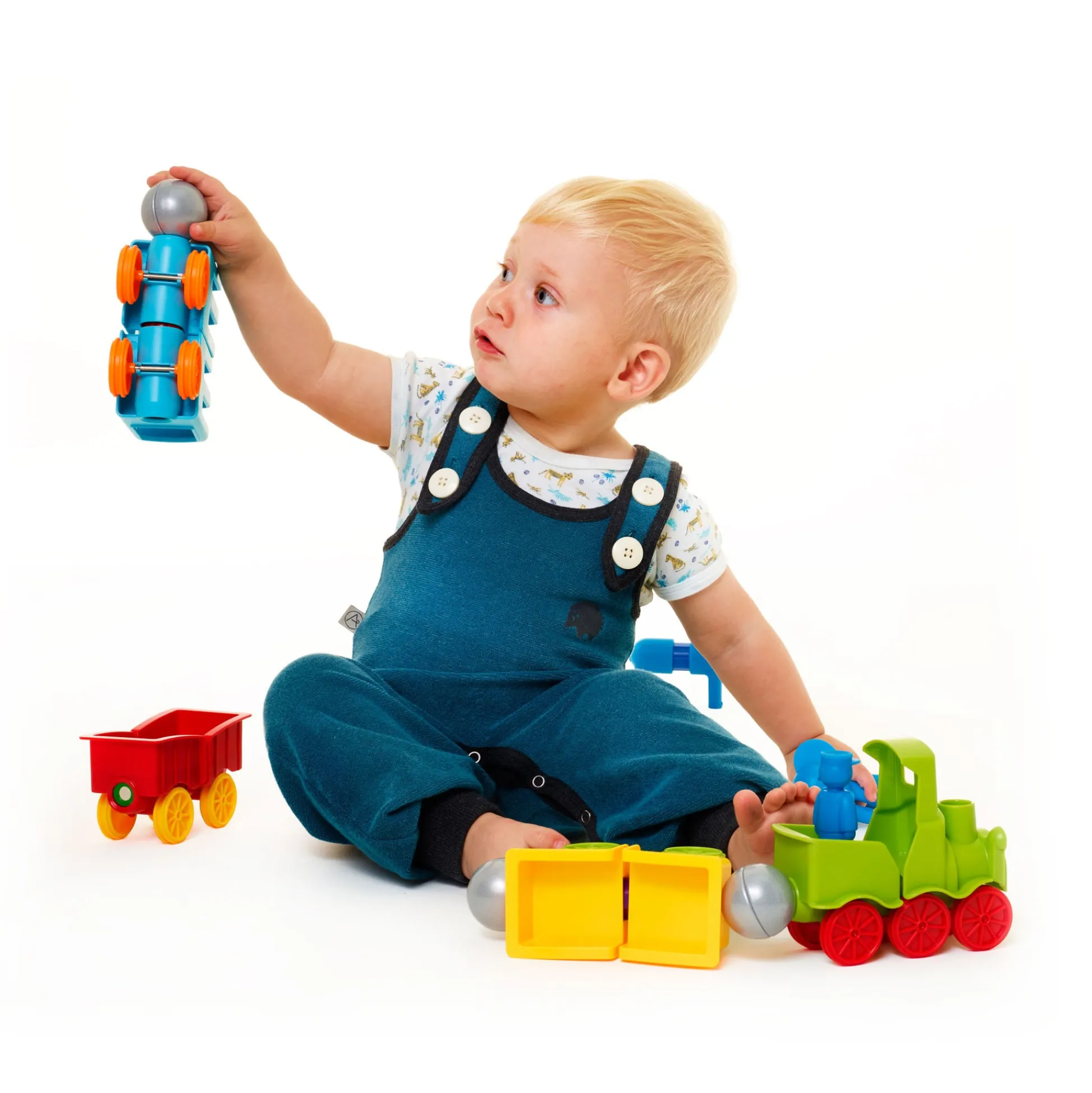 Educators Resource SmartMax My First Animal Train Magnetic Building Set - 22 Pieces* Magnetic Tiles & Building Sets