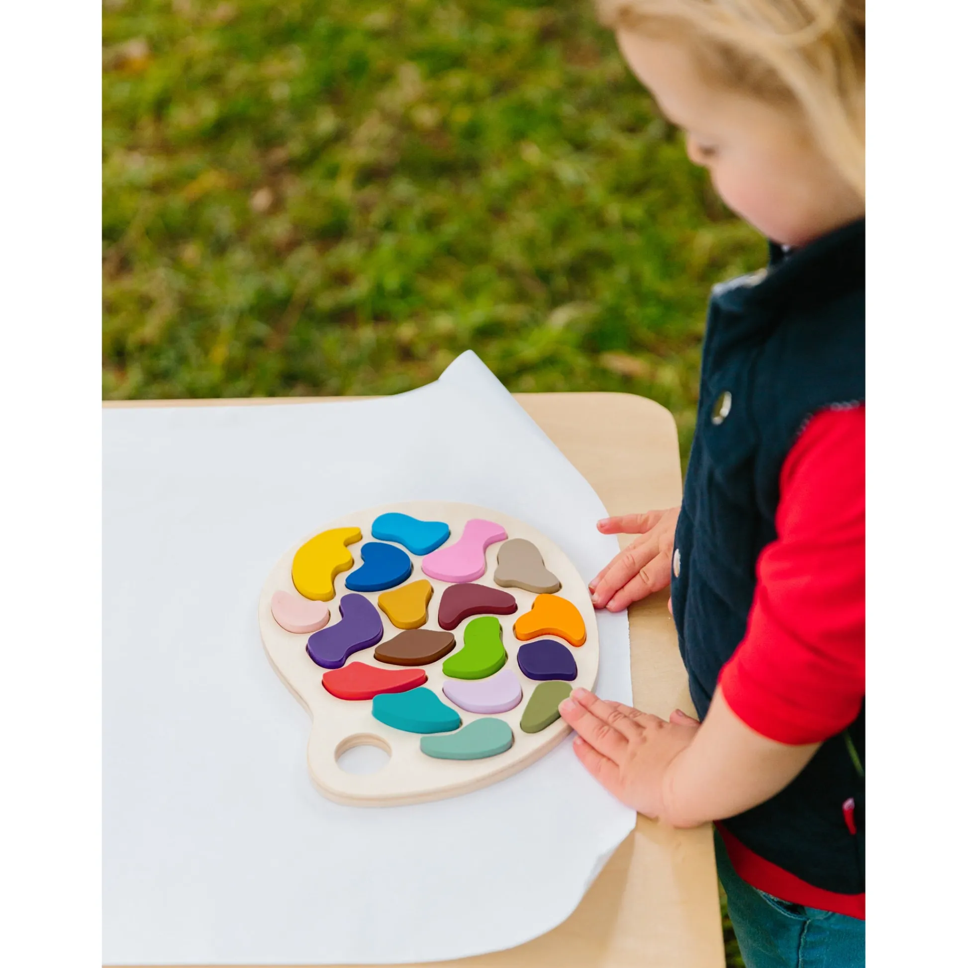 Educators Resource The Freckled Frog Colorful Artist Palette Wooden Puzzle - 19 pc* Puzzles|Drawing, Color & Painting