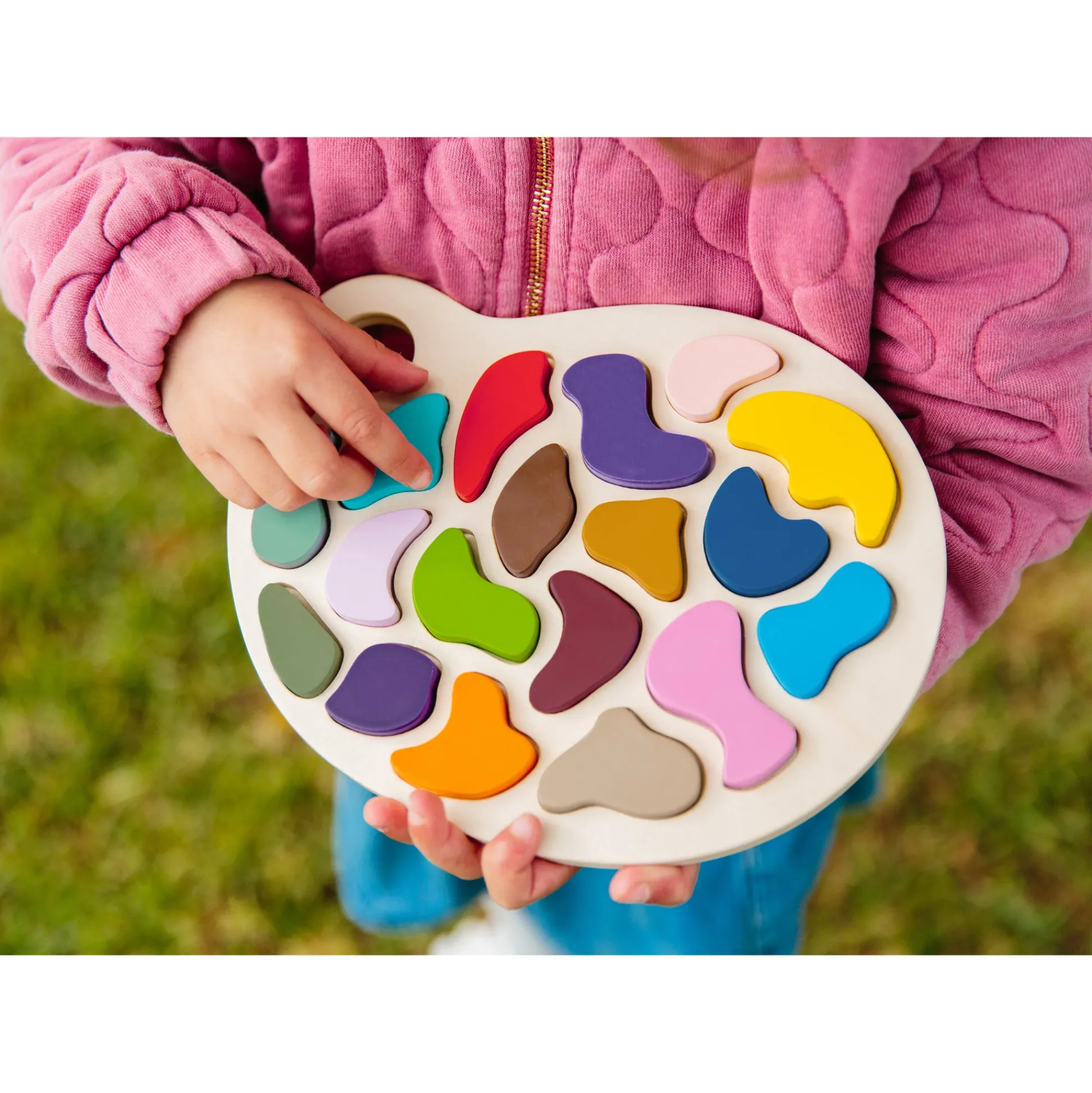Educators Resource The Freckled Frog Colorful Artist Palette Wooden Puzzle - 19 pc* Puzzles|Drawing, Color & Painting