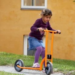 Educators Resource Winther Circleline Scooter: Masterful Coasting Adventure* Ride-Ons