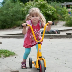 Educators Resource Winther Dynamic 3-Wheel Toddler Scooter - Model 434.20* Ride-Ons
