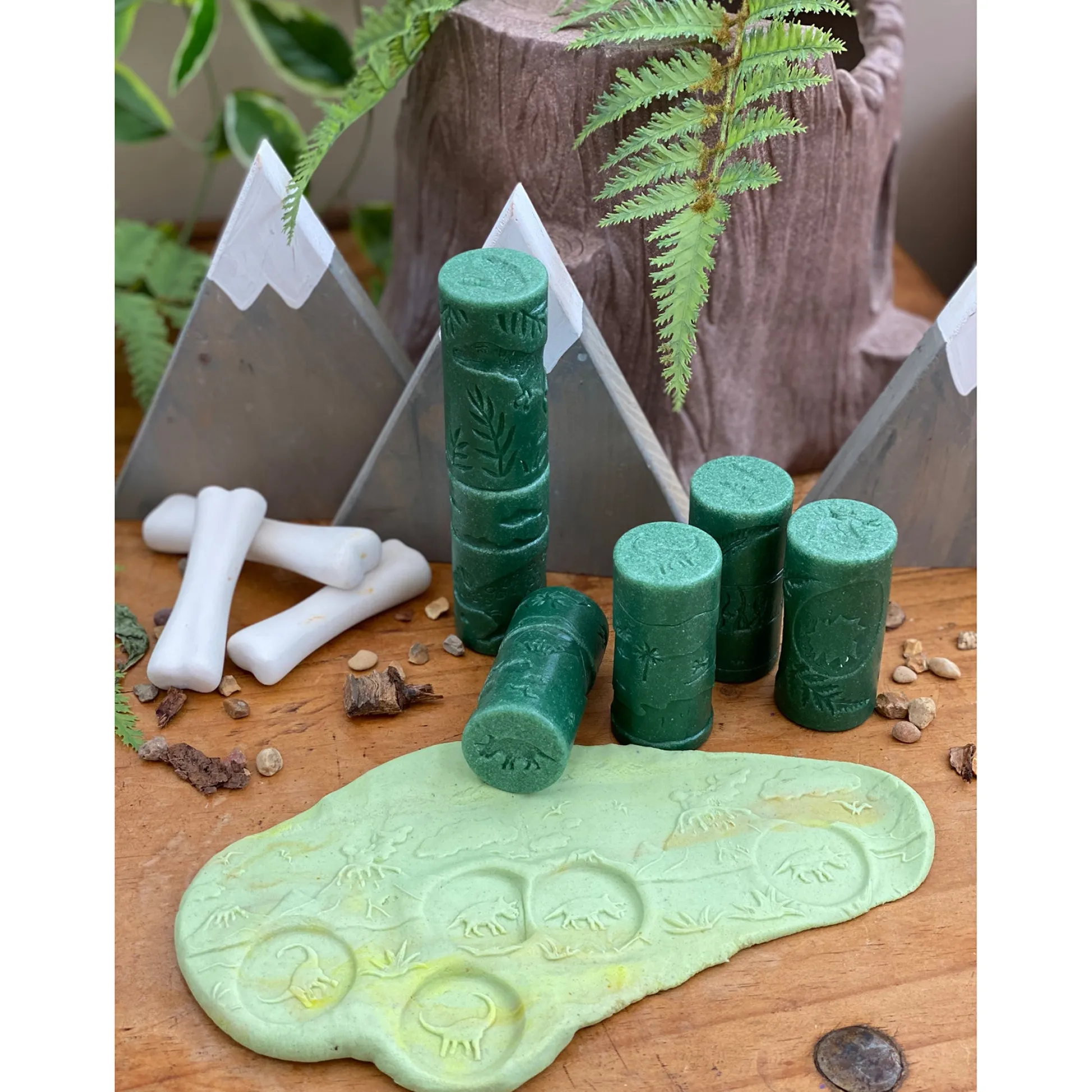 Educators Resource Yellow Door Let's Roll Dinosaurs Play Roller Set* Clay, Dough & Sand Art