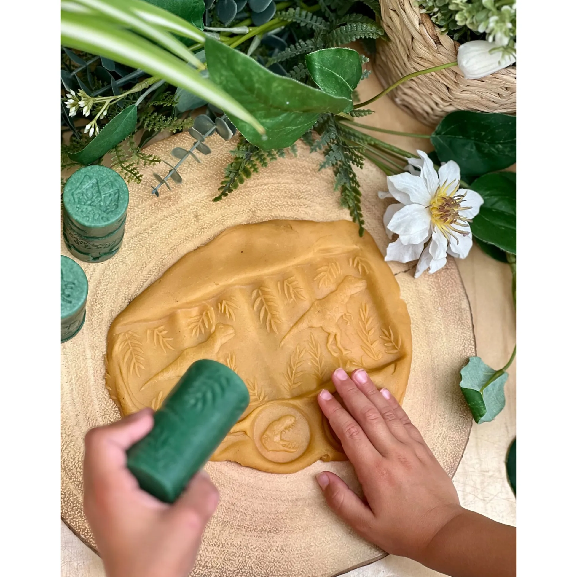 Educators Resource Yellow Door Let's Roll Dinosaurs Play Roller Set* Clay, Dough & Sand Art